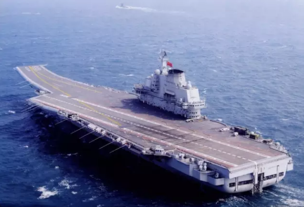 辽宁号航母入列已满4周年9月15日晚,中秋之夜,天宫二号空间实验室在