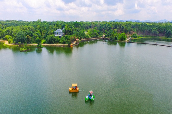 乡音海南 | 去定安泡冷泉湖吧,享受静谧时光