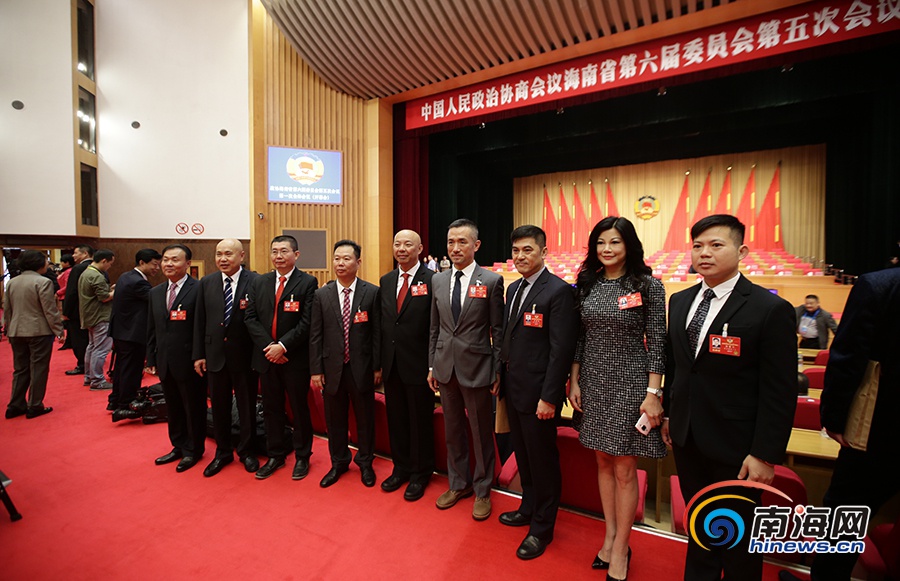 组图| 政协海南省六届五次会议开幕会现场
