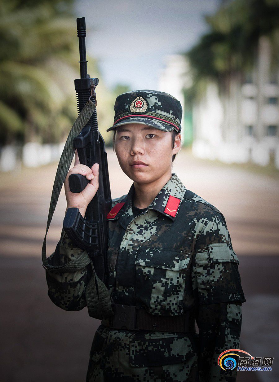 南海网原创| 图片故事:海南女兵连来了三个"00后"