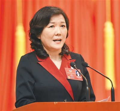 (代表民革海南省委员会的发言)    孙薇:    打造海南法治品牌