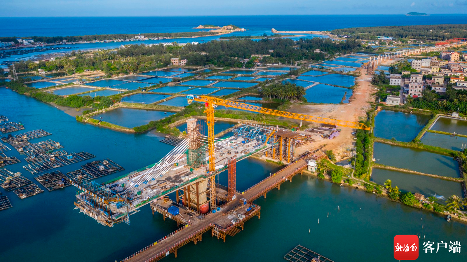 瞰海南 | 航拍建设中的万宁港北大桥