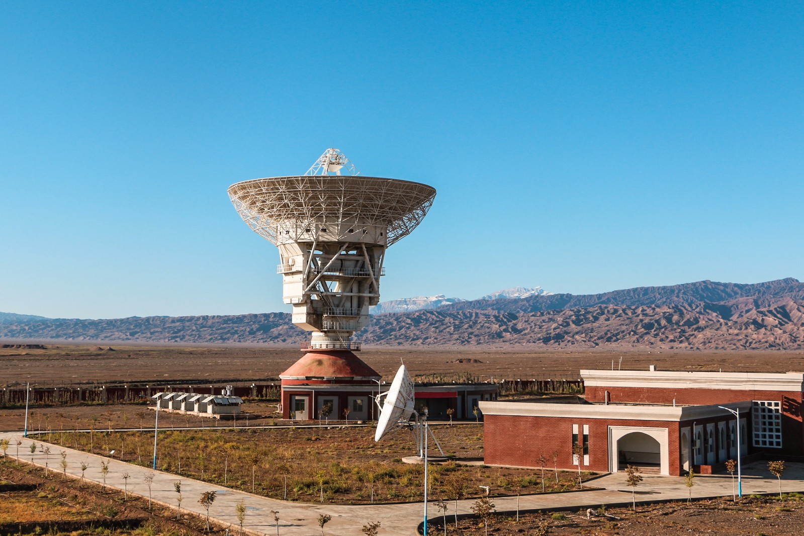 "天问一号"探火之旅 中国深空测控网全程护航